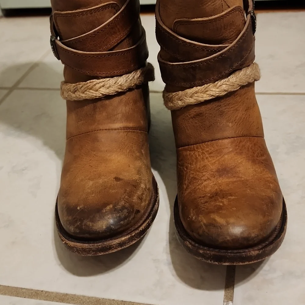 Freebird by Steven Drove Boots - Picture 3 of 11